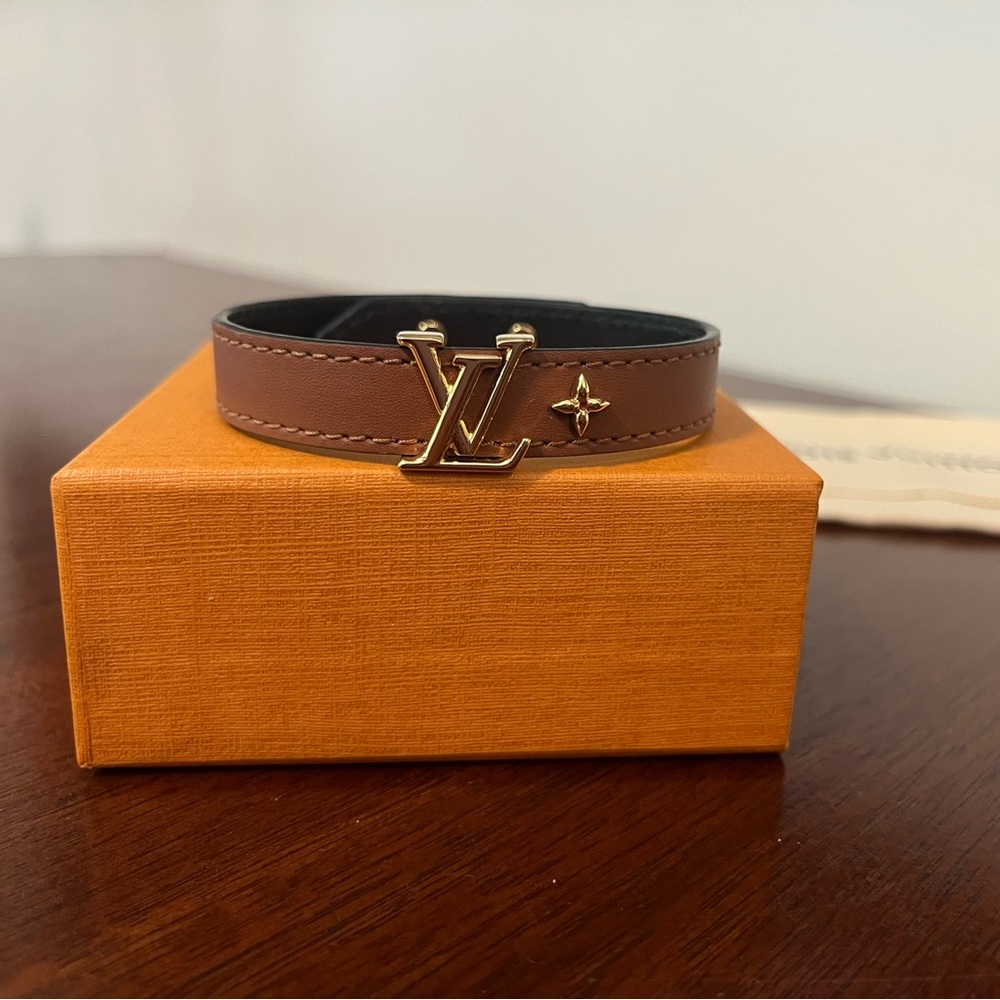 SOLD-Louis Vuitton LV Iconic Bracelet - Picture 2 of 5